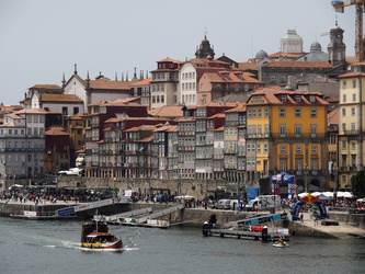 Häuserfront am Douro