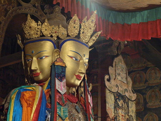Buddha-Statuen im Palkhor-Kloster