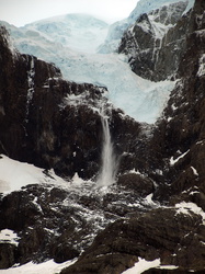 Glaciar Francés ... der Gletscher kalbt