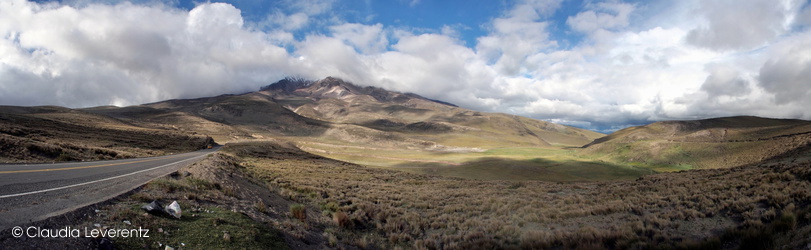 Panoramablick zum Chimborazo-Vulkan
