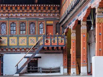 Kunstvolle Malereien im Tashichho Dzong