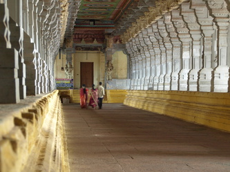 Säulengang im Ramanathaswami-Tempel