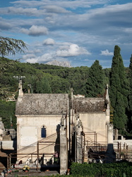 Blick vom Cimitiere Saint Pierre zum Sainte Victoire