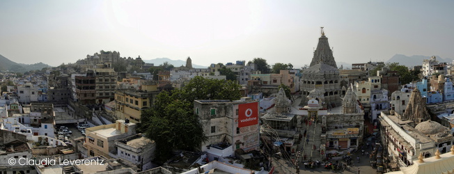 Panoramablick auf den Jagdish-Tempel