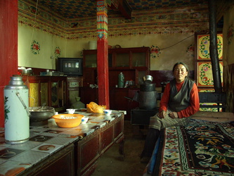 Zu Gast in einem tibetischen Bauernhaus