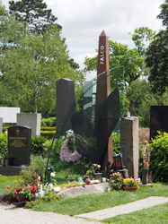 Zentralfriedhof - Grab von Falco