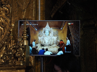 Live-Übertragung aus dem Buddha-Raum