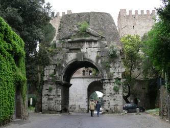 Drususbogen am Porta S. Sebastiano