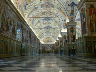 Prächtiger Gang im Vatikan-Museum