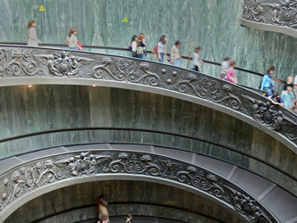 Treppenhaus im Vatikan-Museum