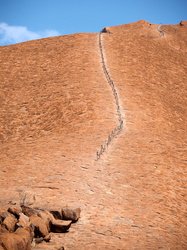 Weg auf den Uluru