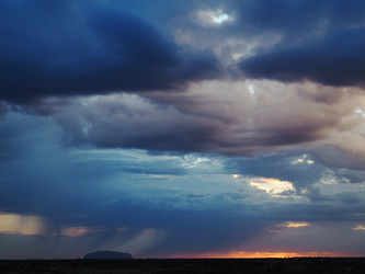 Regen am Uluru