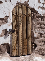Toconao - Kaktustür am alten Kirchturm