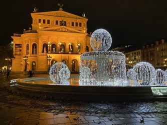 Frankfurt am Main - Opernplatz mit Weihnachtsdekoration