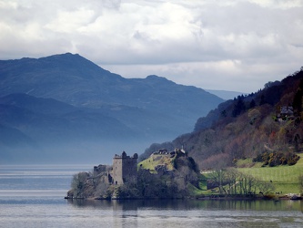 Inverness - Loch Ness und Urquhard Castle