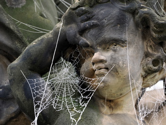 Potsdam - Skulptur an Neuen Palais