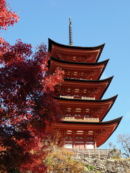 Itsukushima Jinja Tahoto Pagoda