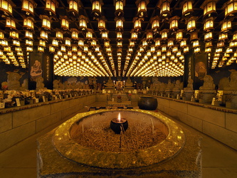 Henjo Cave