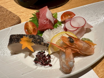 Dinner-Menu im Oishiya-Ryokan - Sashimi