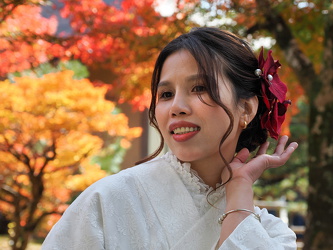 Fotoshooting mit Herbstlaub