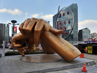 Gangnam Style Skulptur
