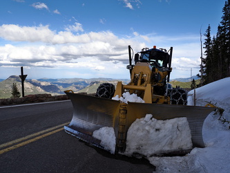Ein Teil der Trail Ridge Road ist bereits geräumt