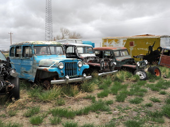Jeeps am Straßenrand