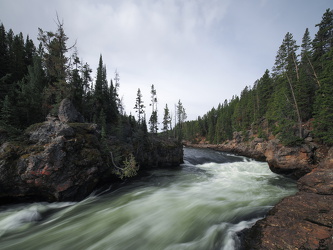Yellowstone River - Upper Yellowstone Falls