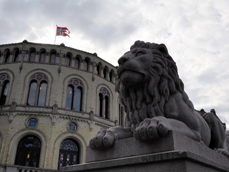 Löwe am Parlament von Norwegen