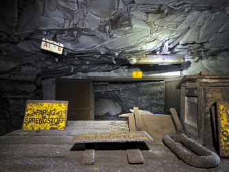 Die Wände sind vereist, unter Tage sind -4 C