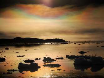 Regenbogen im Morgennebel