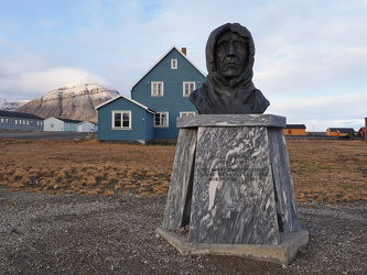 Amundsen-Denkmal