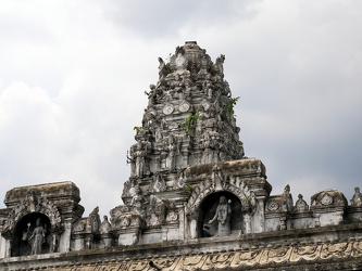 Alter Tempelturm am Ganapathy Tempel