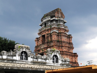 Alter Tempelturm am Ganapathy Tempel