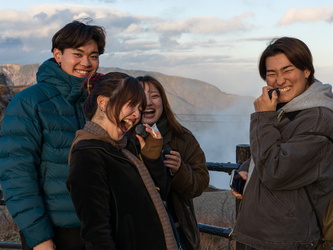 Posen mit den schwarzen Eiern